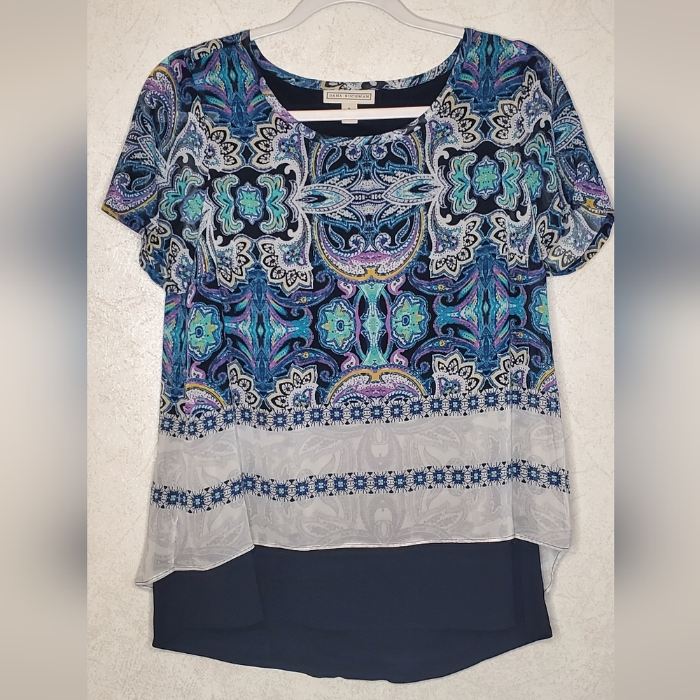 Dana Buchman Blue And Green sheer blouse biult in tank high low fun. Size:S